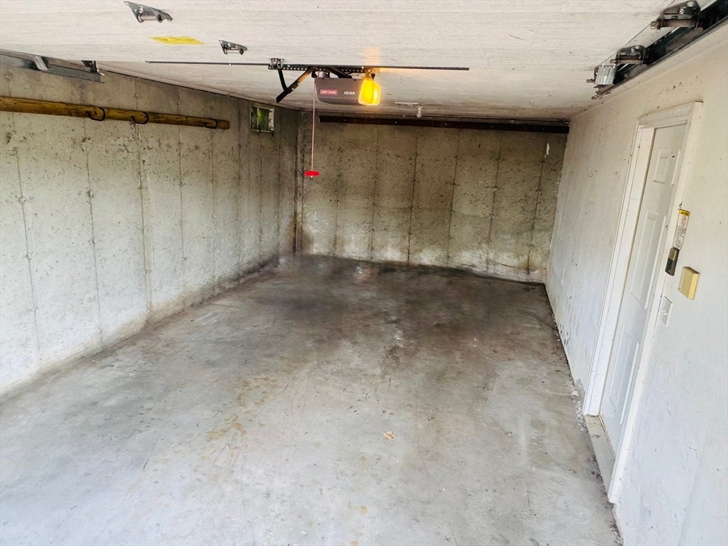 3841 N Main St, Fall River, MA, 3841 N Main St, Fall River, MA Photo #32
