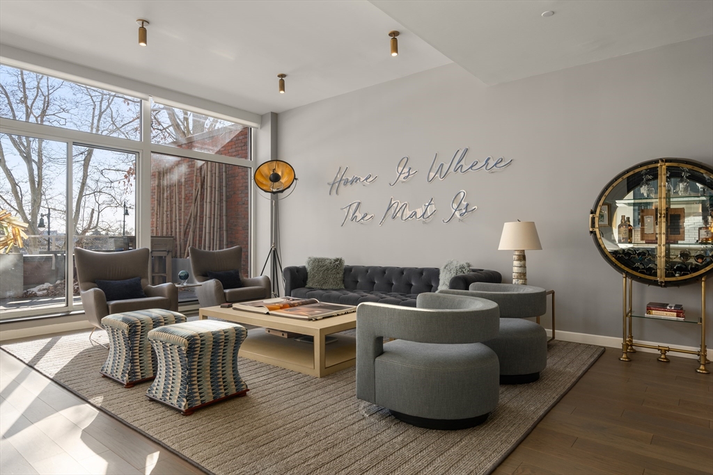 975 Memorial Drive 211