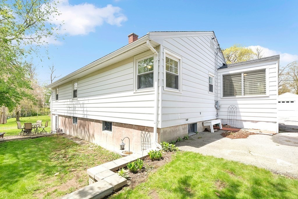 Picture for the property 73488211, 3 beds, 2 baths