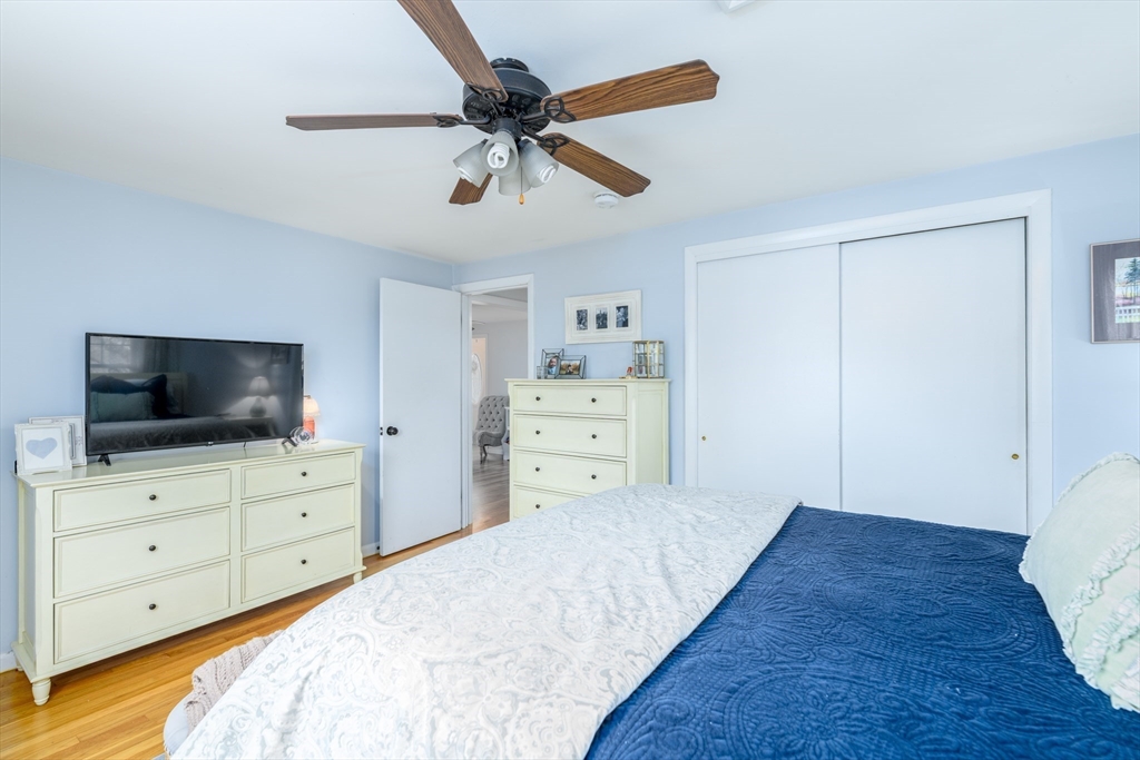 Picture for the property 73488211, 3 beds, 2 baths