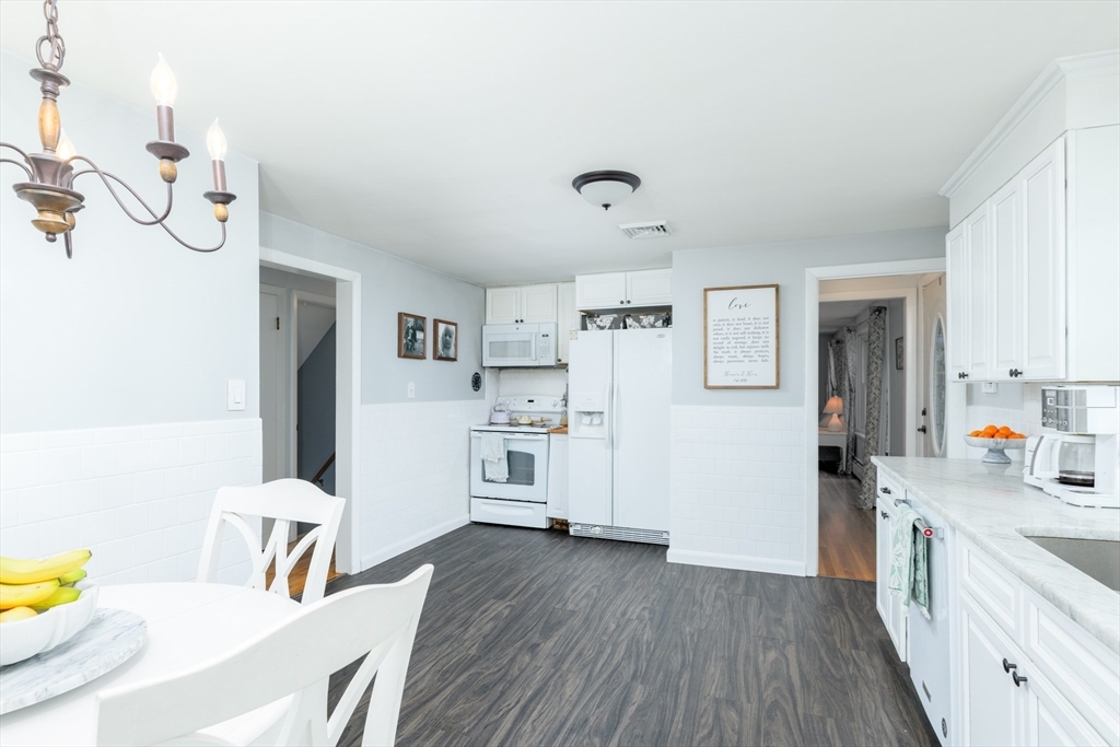 Picture for the property 73488211, 3 beds, 2 baths