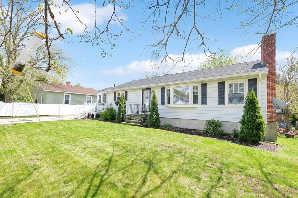 Picture for the property 73488211, 3 beds, 2 baths