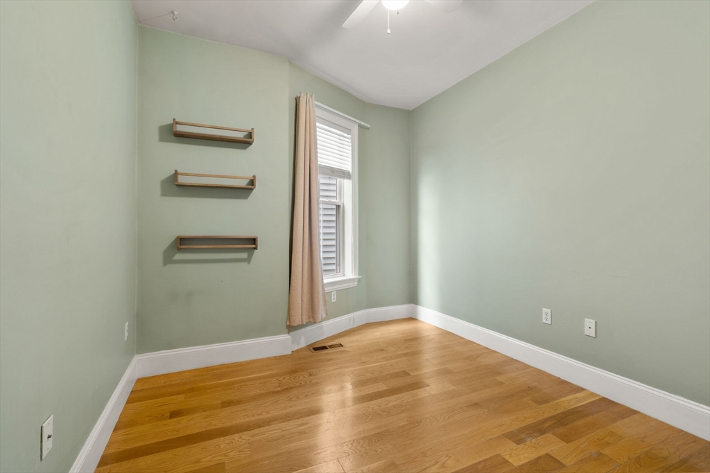 215 L Street #1, Boston, MA Photo #17