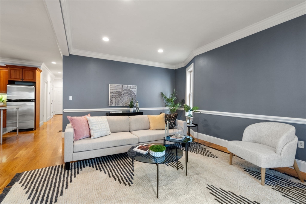 215 L Street 1