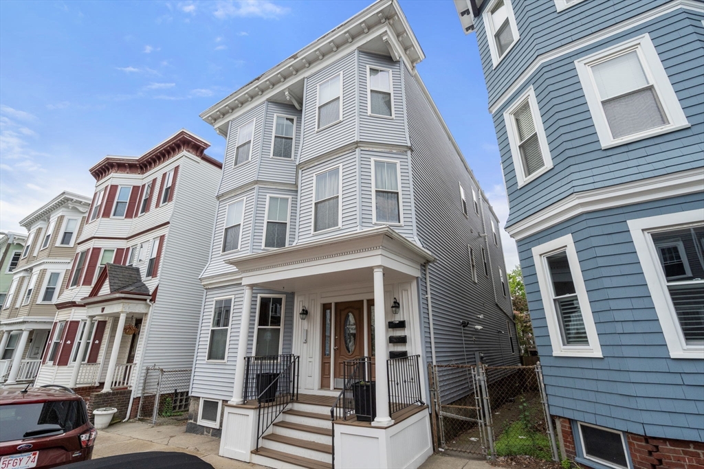 215 L Street #1, Boston, MA Photo #1