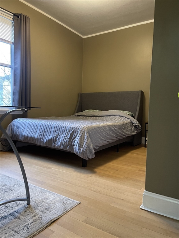 12 E. Shelby St. Room For Rent FURNISHED