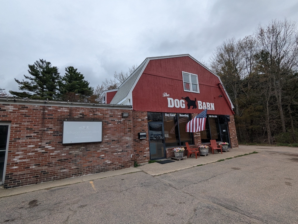 1363-1367 Main St