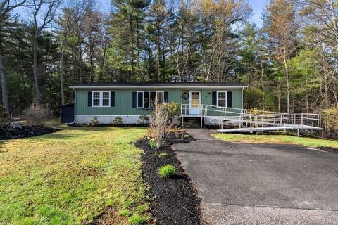Photo of 19 Lodgepole Lane, Kingston, MA 02364 (MLS # 73514111)