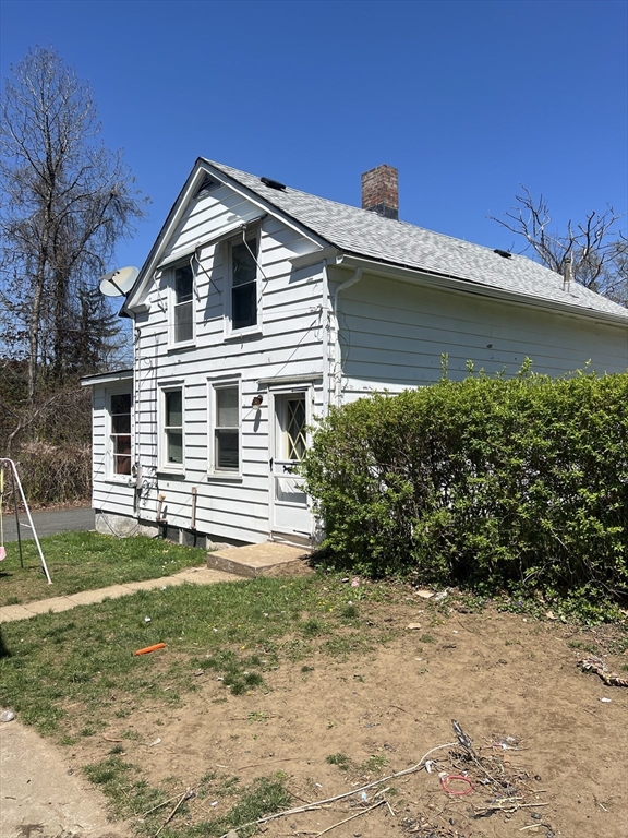 69 Ross Ave