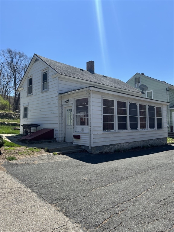 69 Ross Ave