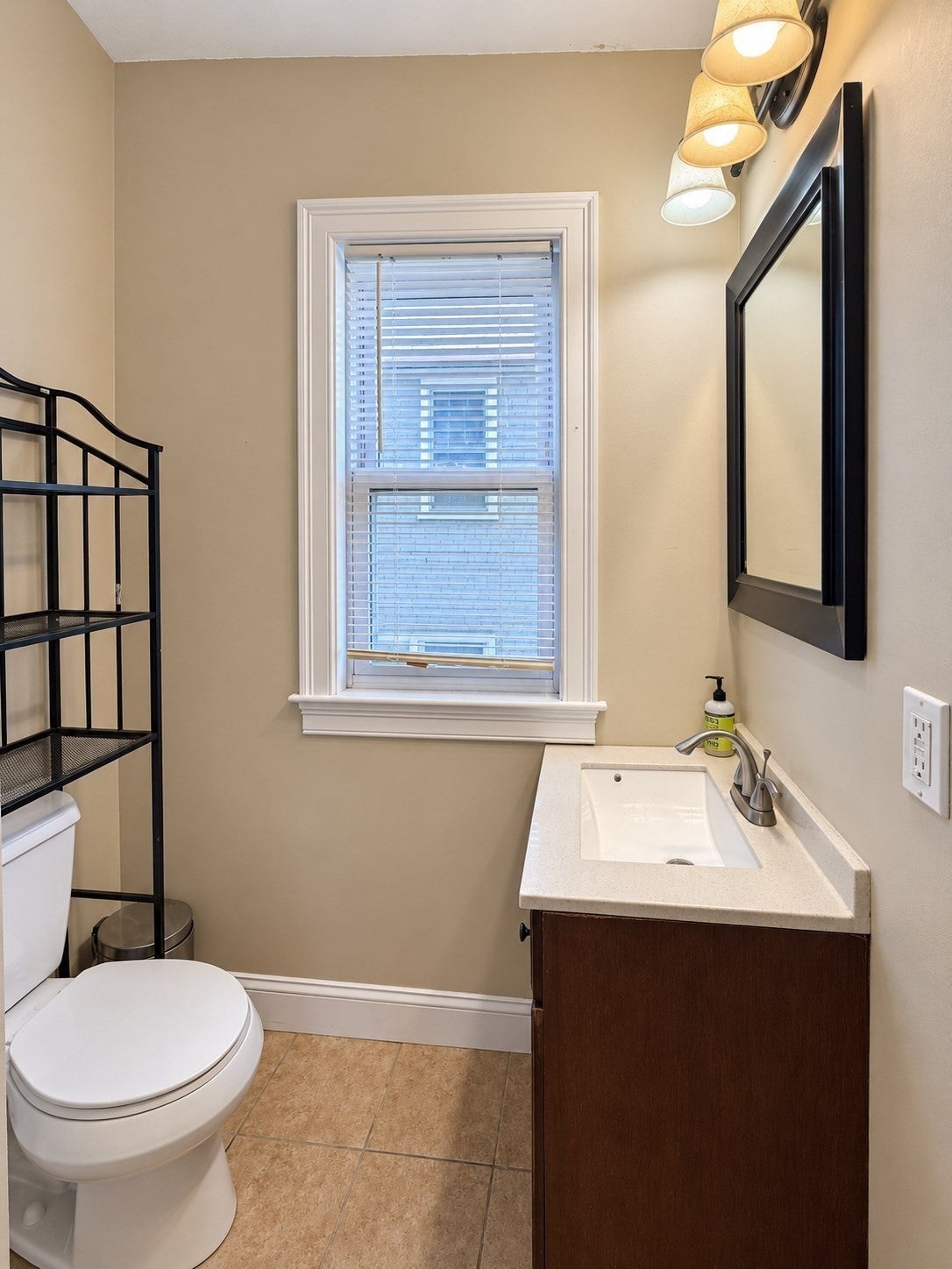 27 Fairfax St #2, Somerville, MA, 27 Fairfax St #2, Somerville, MA Photo #4