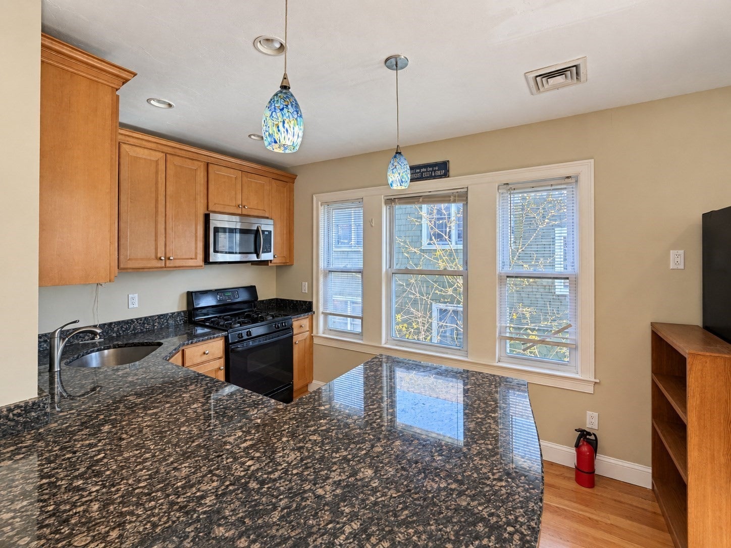 Photo of 27 Fairfax St, Somerville, MA