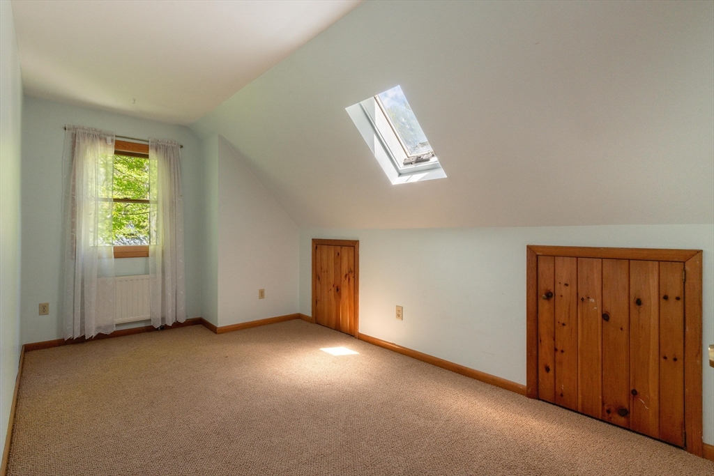 11 Gulf Road, Pelham, MA Photo #13