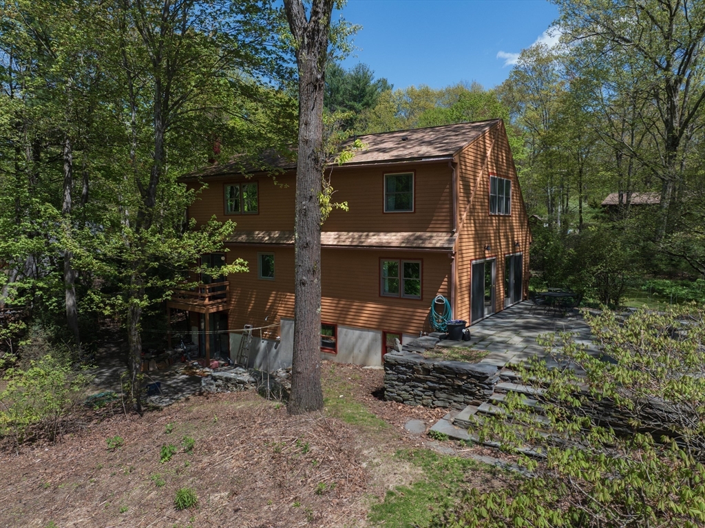 11 Gulf Road, Pelham, MA Photo #23
