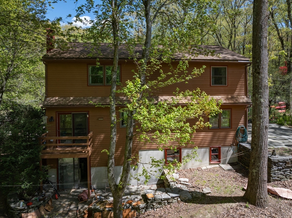 11 Gulf Road, Pelham, MA Photo #24