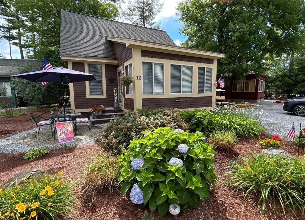 12 Waterview Drive 12