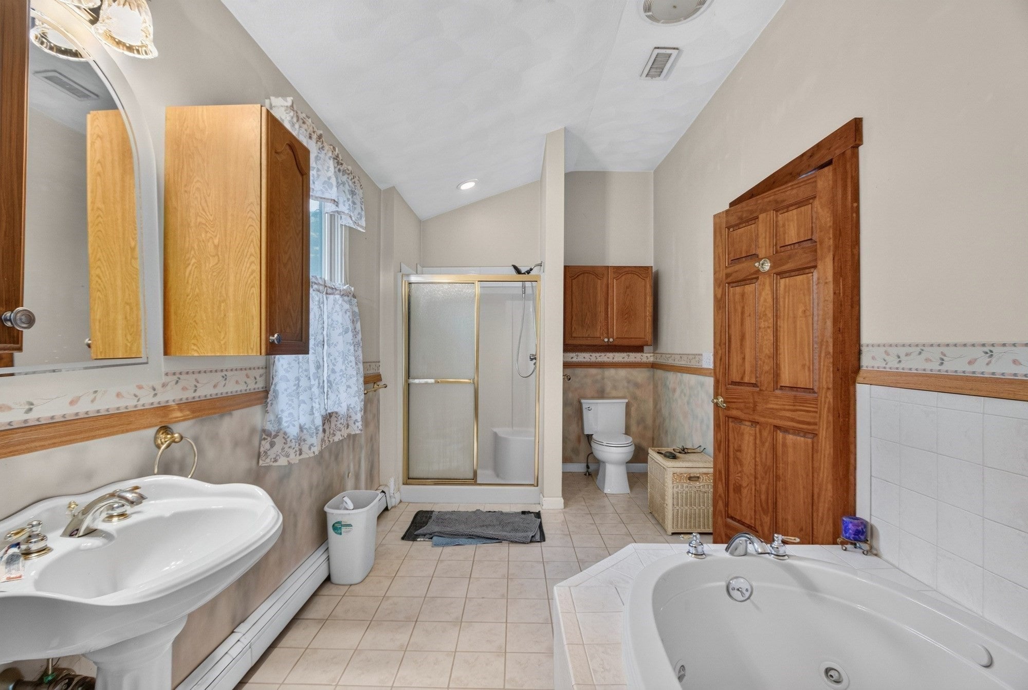 15 Ellington Rd, Tewksbury, MA, 15 Ellington Rd, Tewksbury, MA Photo #20