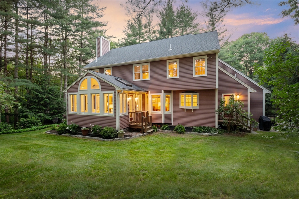 12 Woodbury Drive