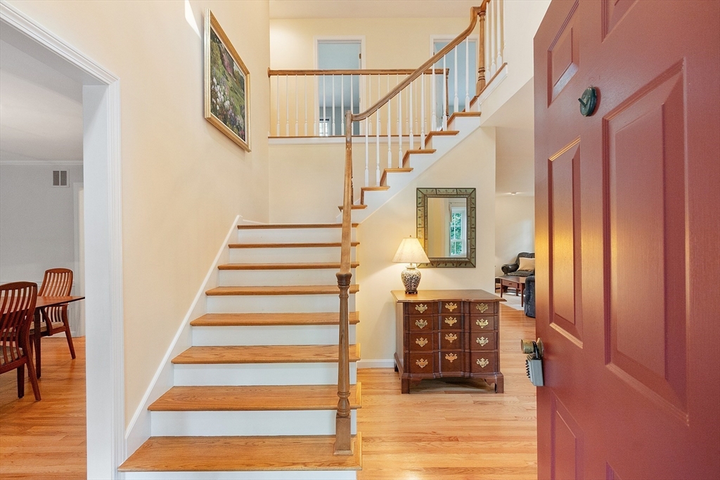 12 Woodbury Drive