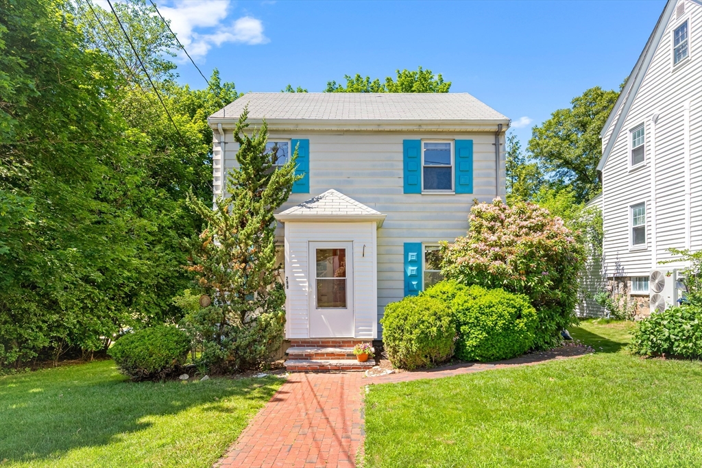 299 Appleton St
