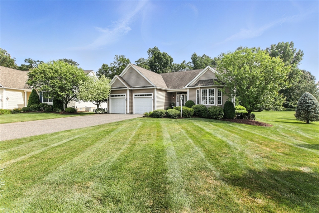 13 Feather Reed Ln 13