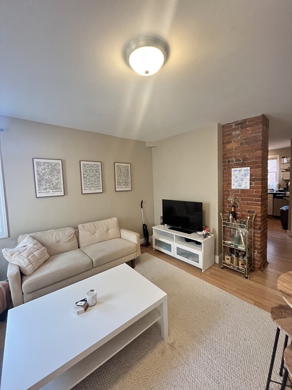317 Silver St #2, Boston, MA Photo #2