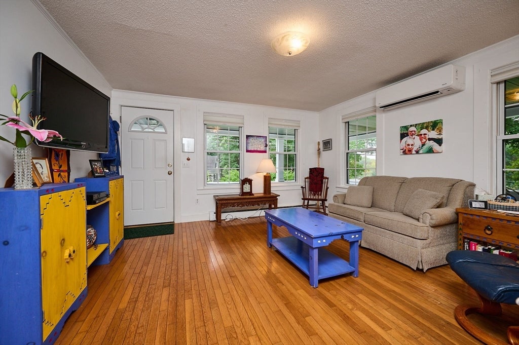 80 Jackson St, Belchertown, MA, 80 Jackson St, Belchertown, MA Photo #7