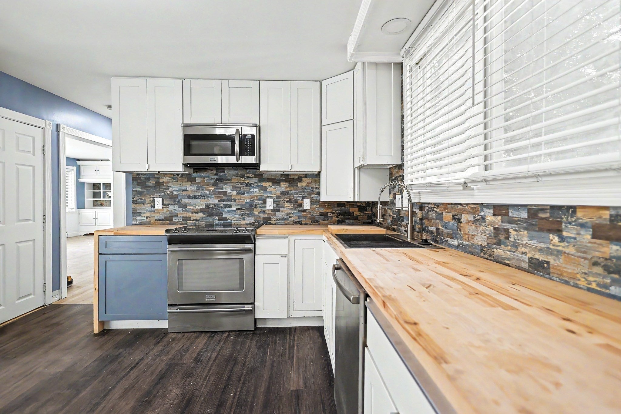 188 Oak St, Methuen, MA, 188 Oak St, Methuen, MA Photo #6