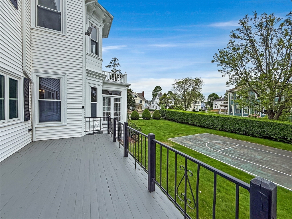 174 Warren Ave