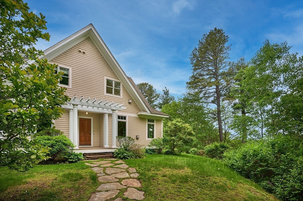 57 Tanglewood Road