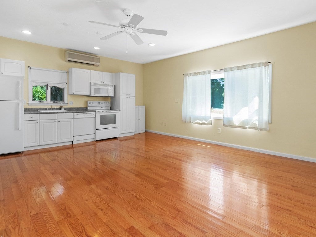 137 Harrington Road, Waltham, MA, 137 Harrington Road, Waltham, MA Photo #21