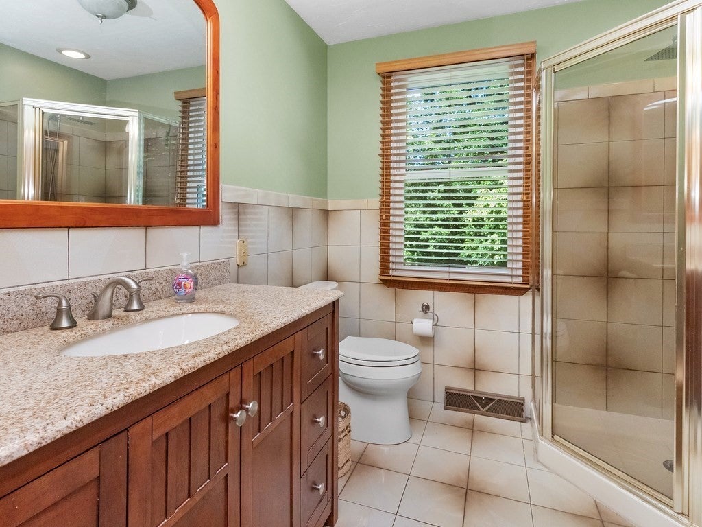 137 Harrington Road, Waltham, MA, 137 Harrington Road, Waltham, MA Photo #11