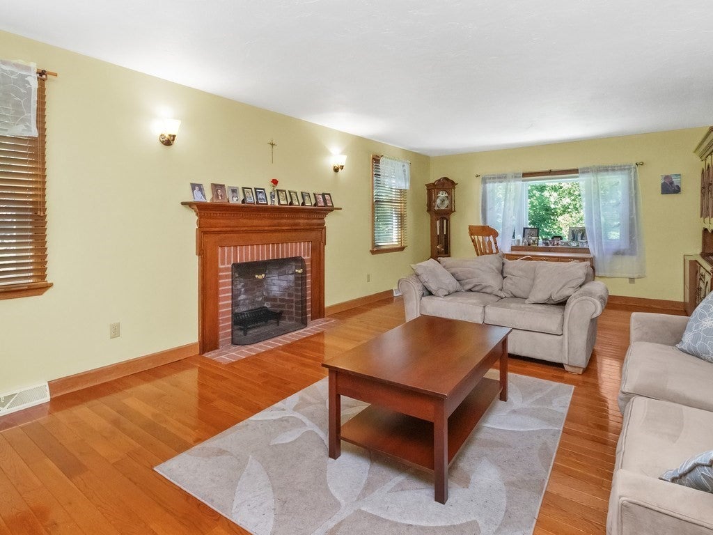 137 Harrington Road, Waltham, MA, 137 Harrington Road, Waltham, MA Photo #8