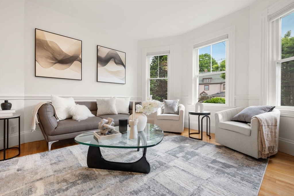 174 Elm Street North 1