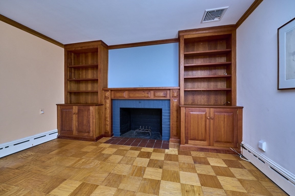 119 Rawson Rd