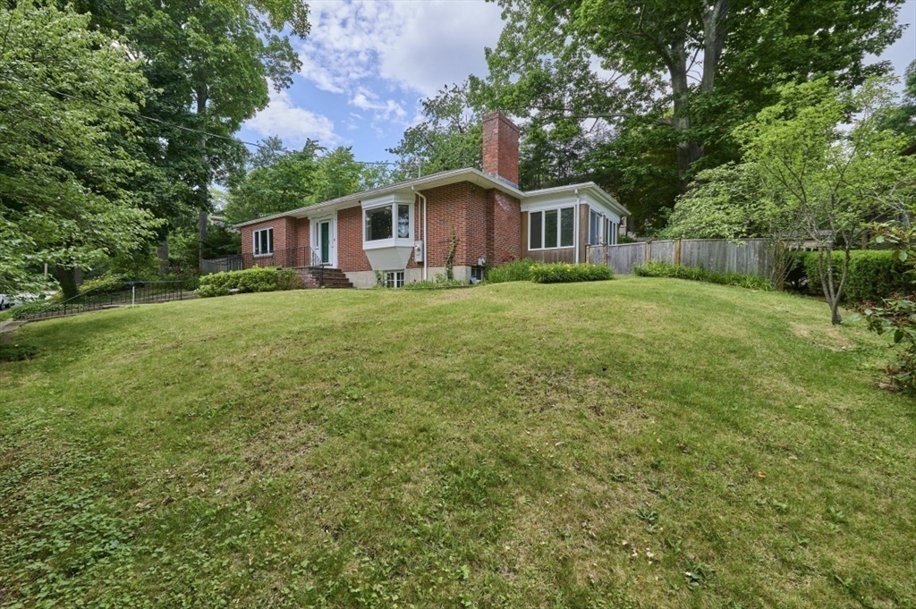 119 Rawson Rd