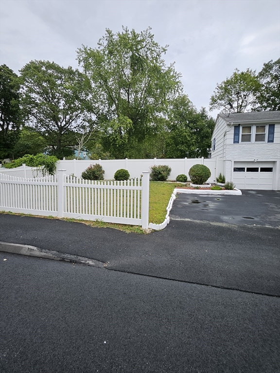 6 Eagle Road
