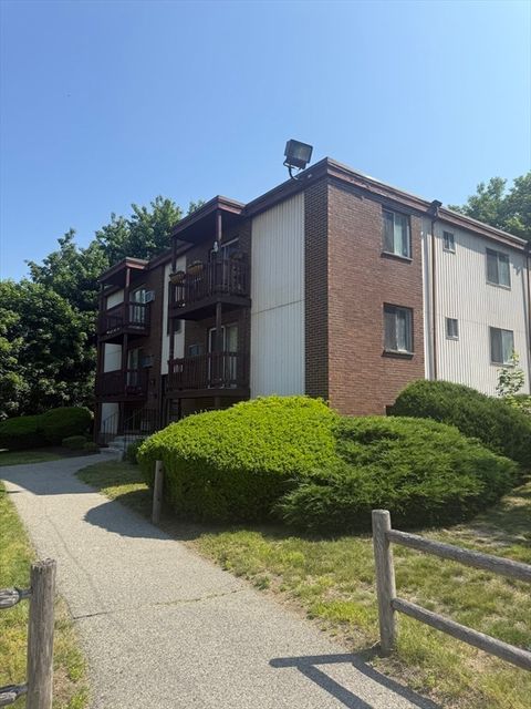 707 Bedford Street 16 Abington MA 02351