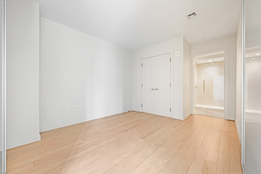 133 Seaport Blvd 2107
