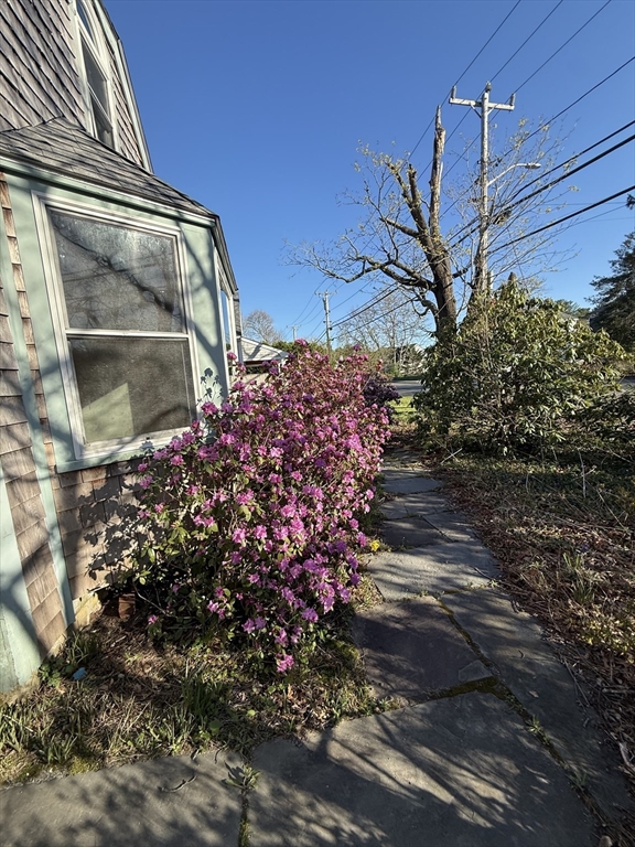 367 Front St