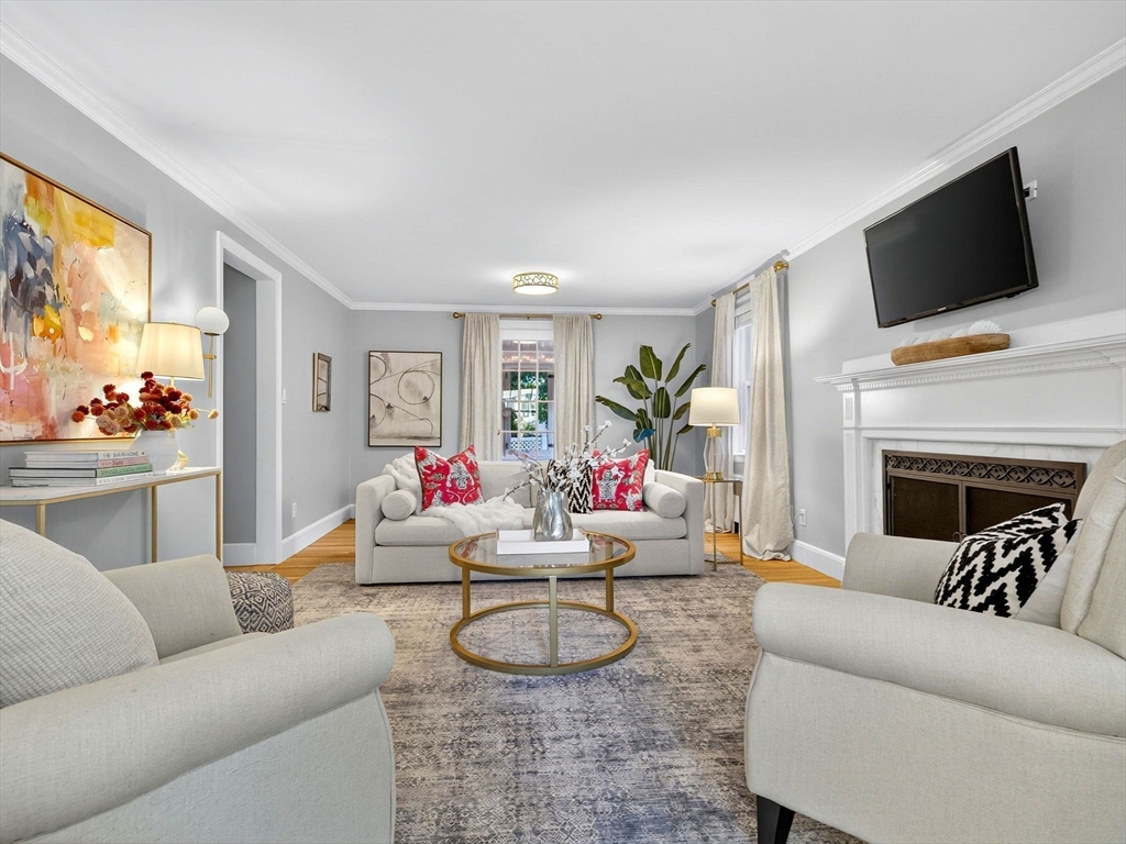 4 Southwick Cir