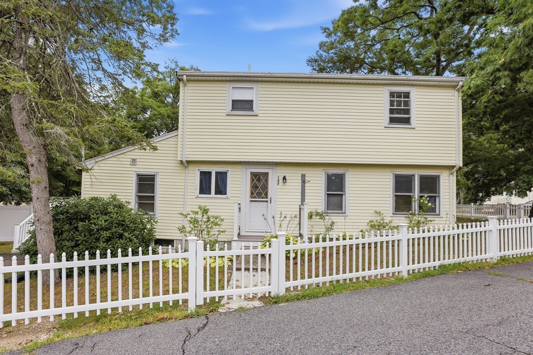 107 Pond St