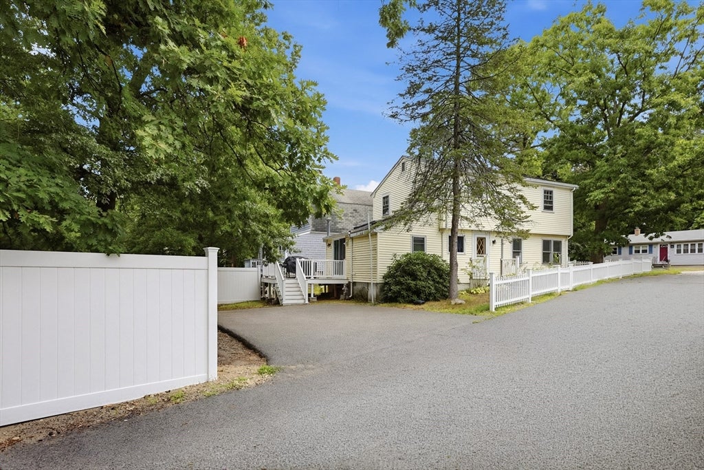 107 Pond St, Rockland, MA Photo #36