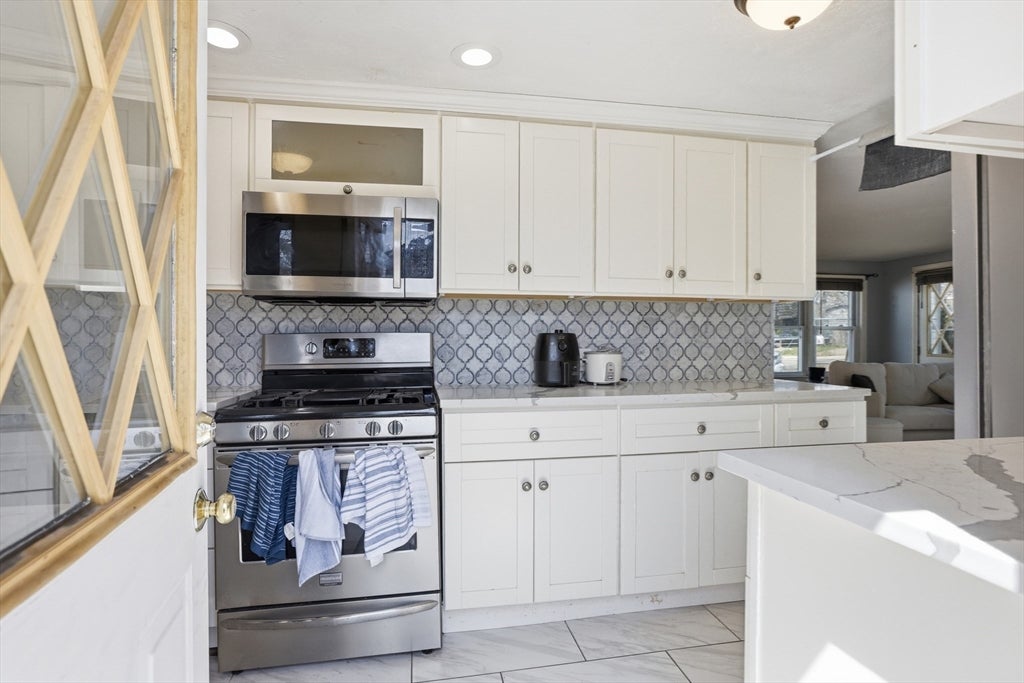 107 Pond St, Rockland, MA Photo #17