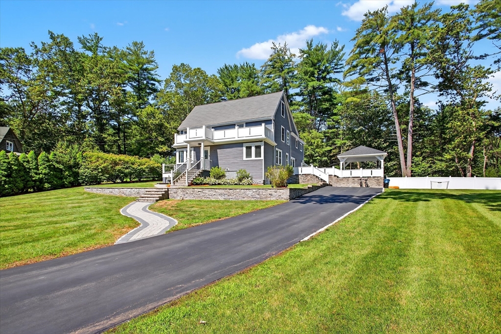 63 Outlook Rd