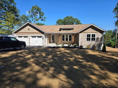 71 Woodlawn Street Winchendon MA 01475