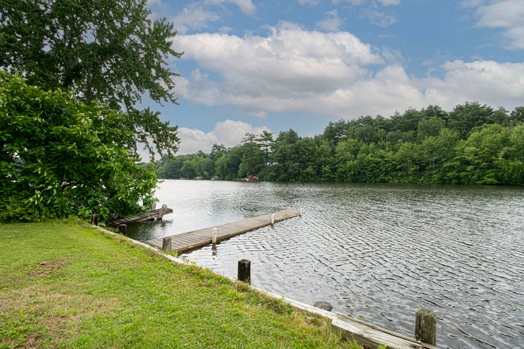 Photo of 12 Fairground Rd, Sturbridge, MA