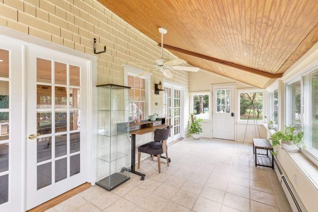 38 N Dennis Rd