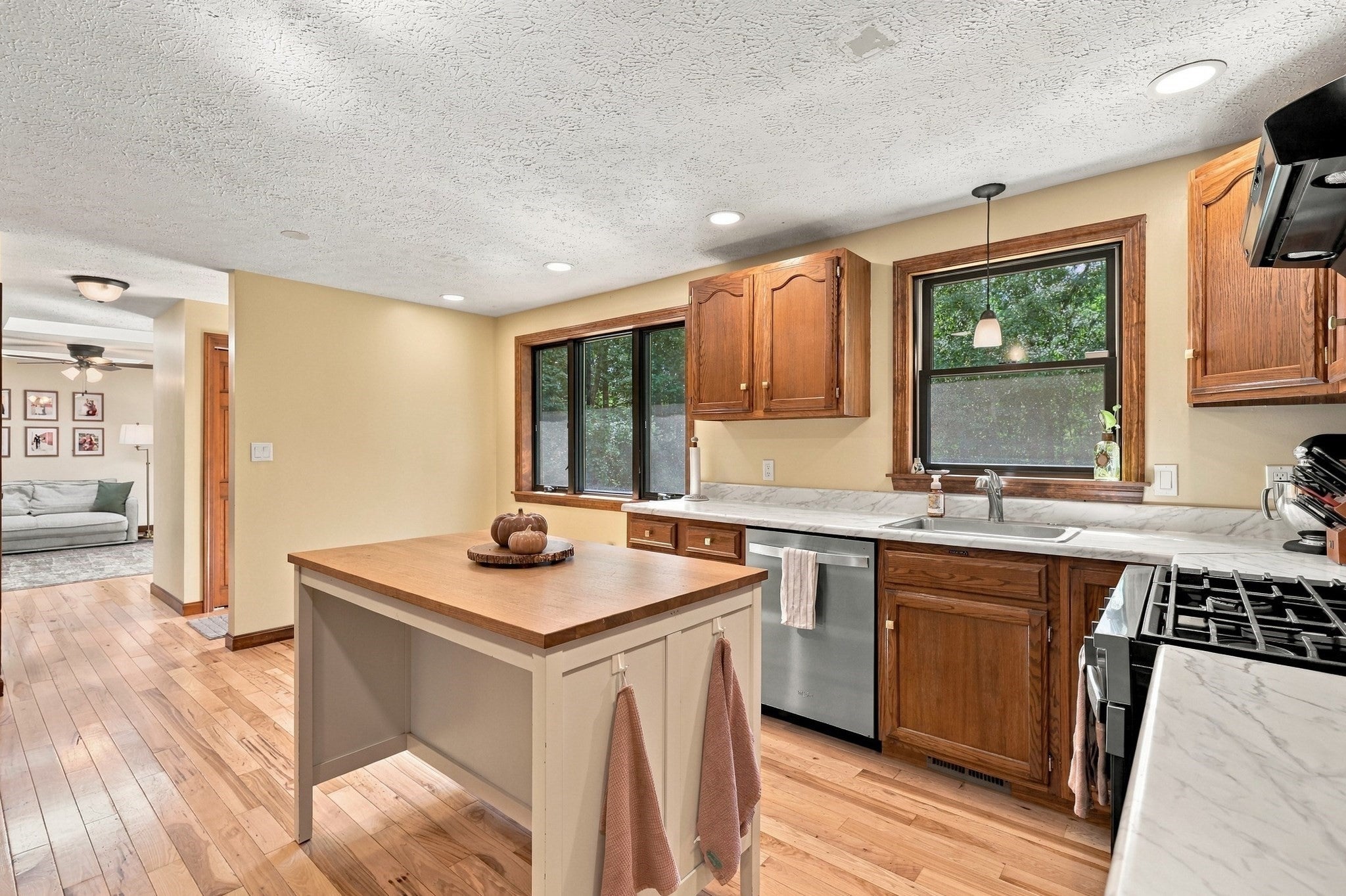 60 Bailey Road, Dracut, MA, 60 Bailey Road, Dracut, MA Photo #11