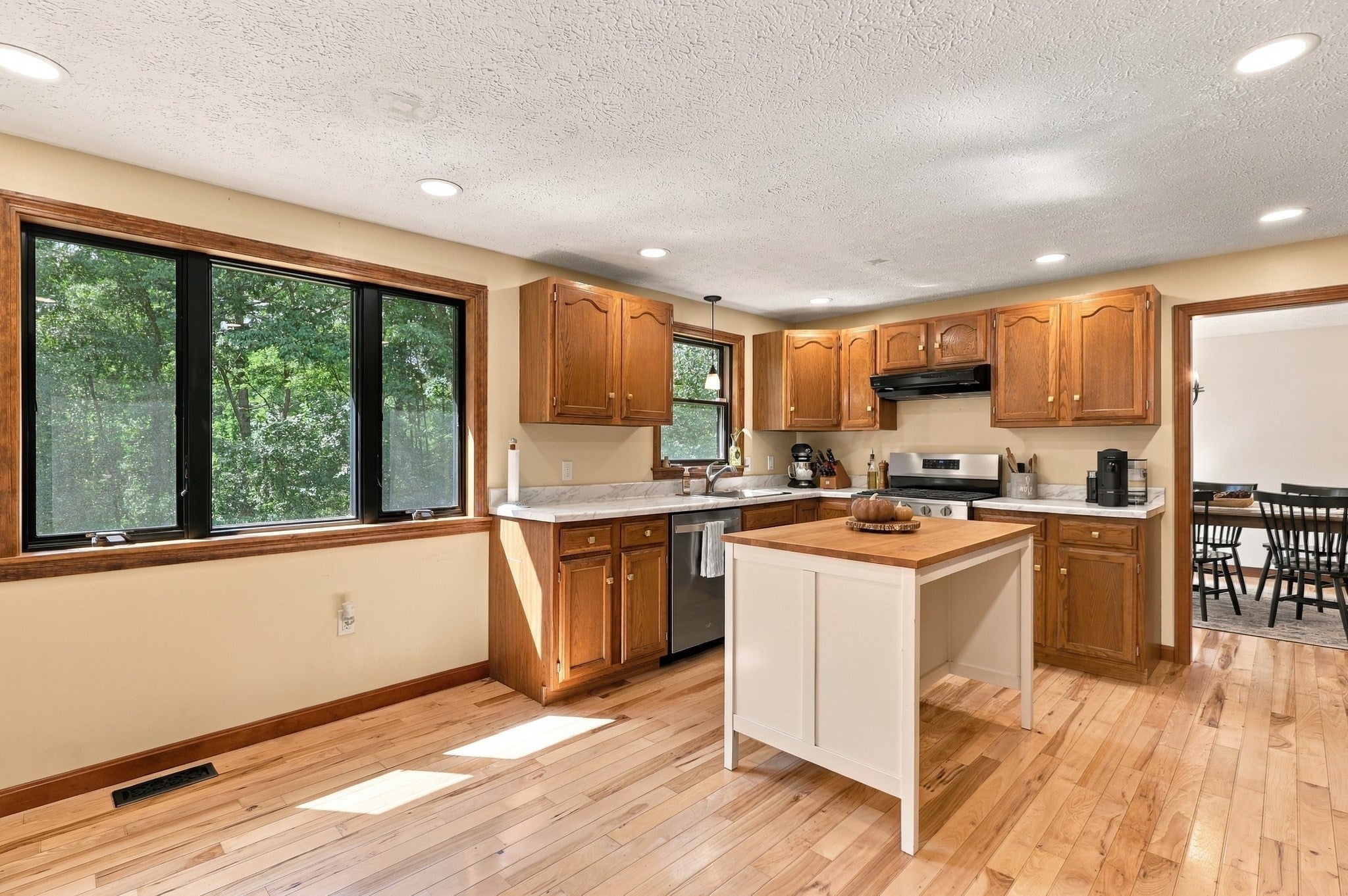 60 Bailey Road, Dracut, MA, 60 Bailey Road, Dracut, MA Photo #9